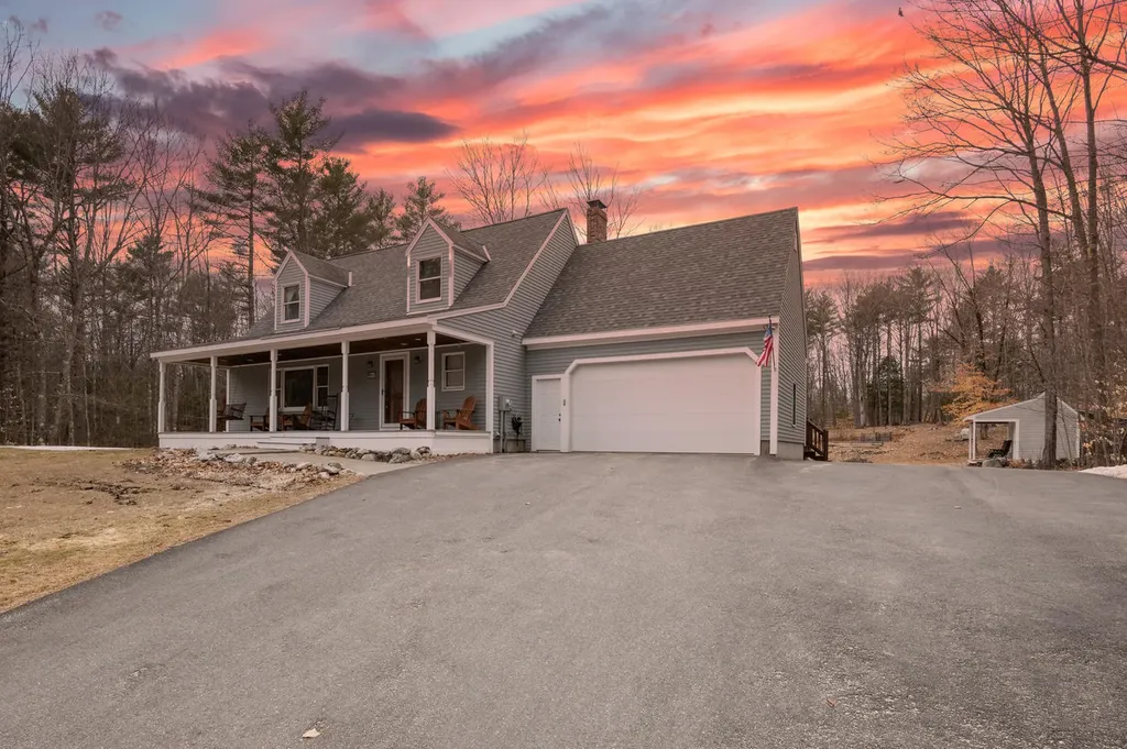 14 Jenny Drive Gray ME 04039