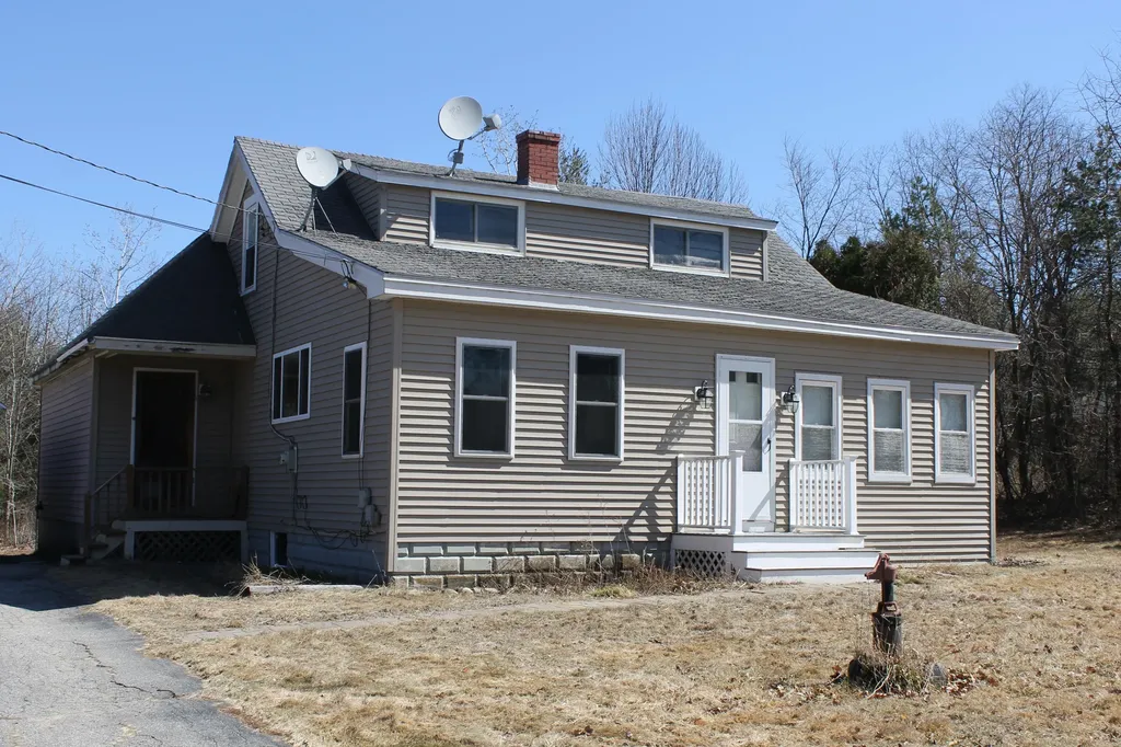 1166 River Road Buxton ME 04093