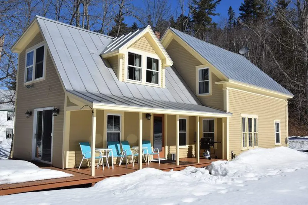212 Main Street Caratunk ME 04925