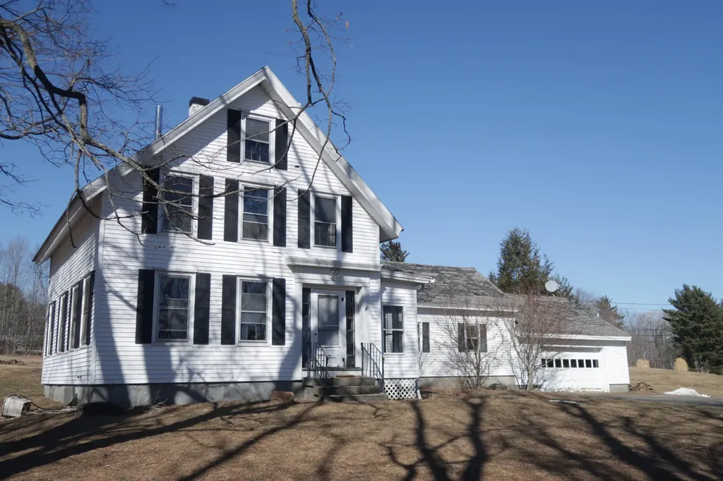 796 Webber Pond Road Vassalboro ME 04989