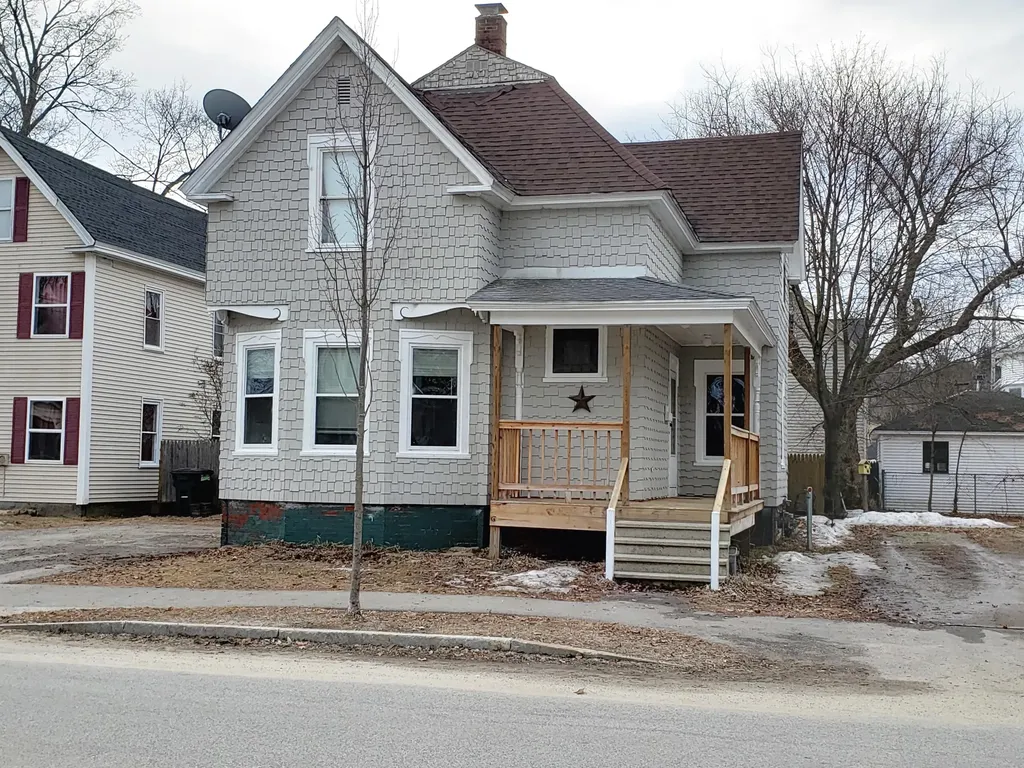 90 Whitney Street Auburn ME 04210