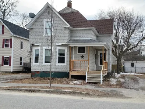 90 Whitney Street Auburn ME 04210