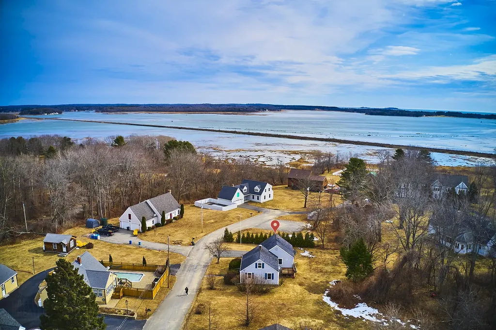 27 Ocean View Road Scarborough ME 04074