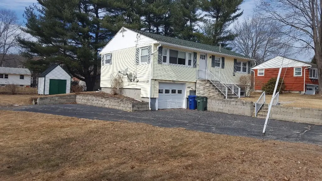 10 Ennis Street Westbrook ME 04092