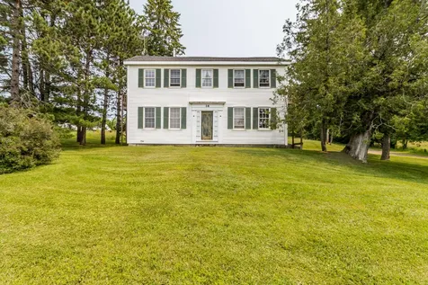 16 S Union Road Union ME 04862