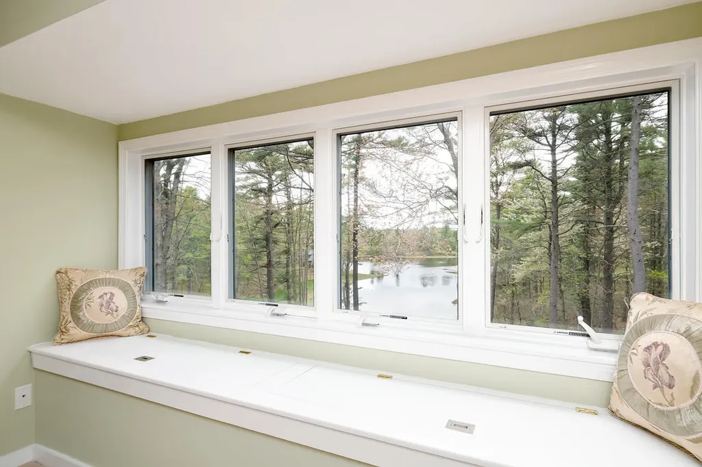 39 Crockett Neck Road Kittery ME 03905