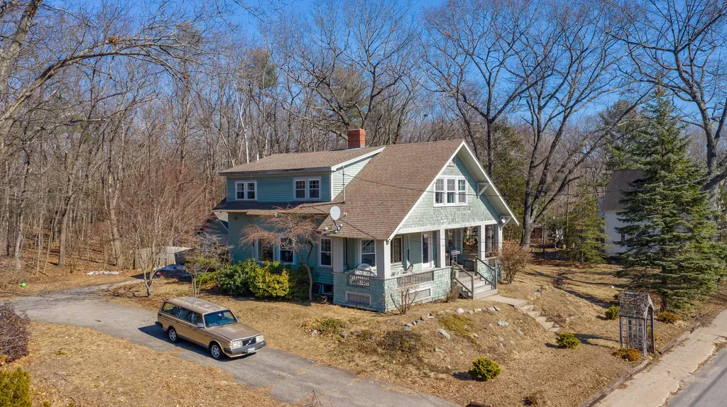 106 School Street Sanford ME 04073