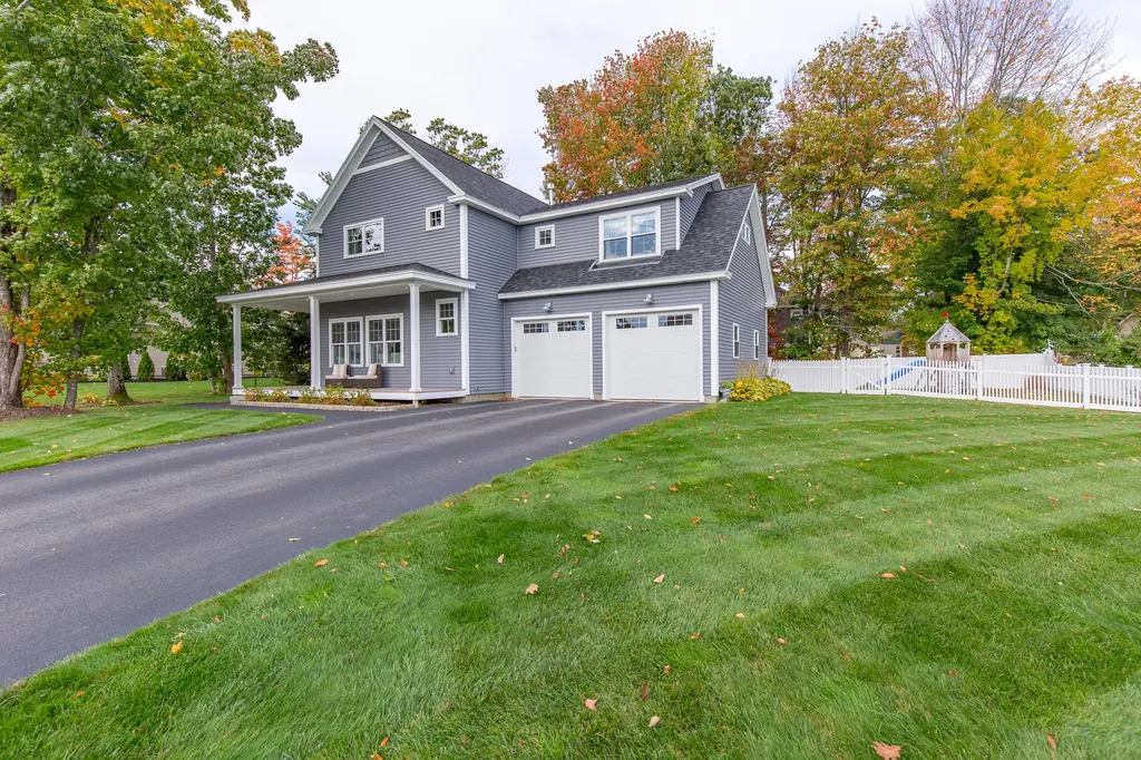 4 Trailside Circle Saco ME 04072