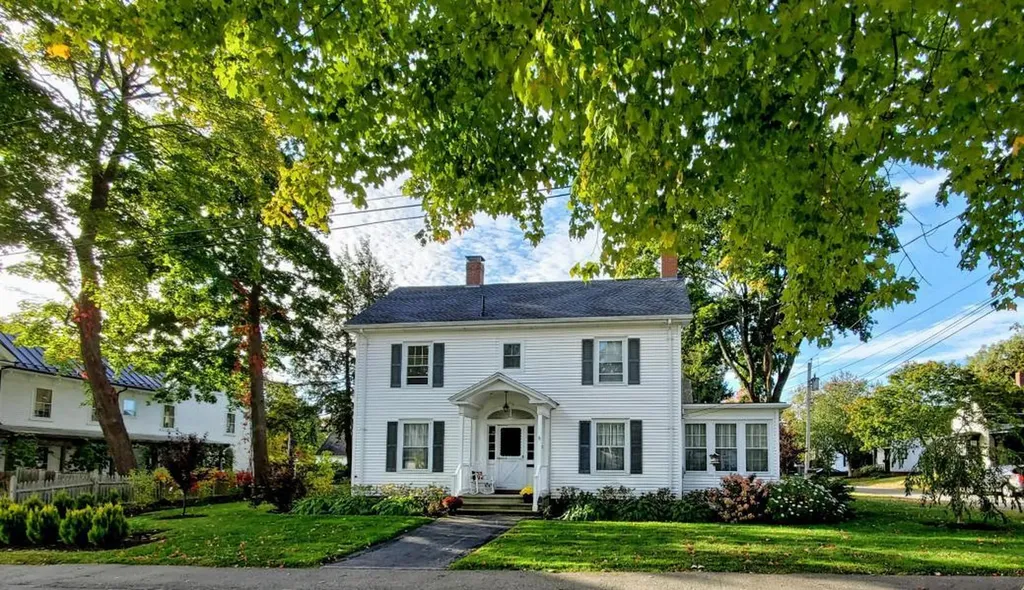 90 Beech Street Rockland ME 04841