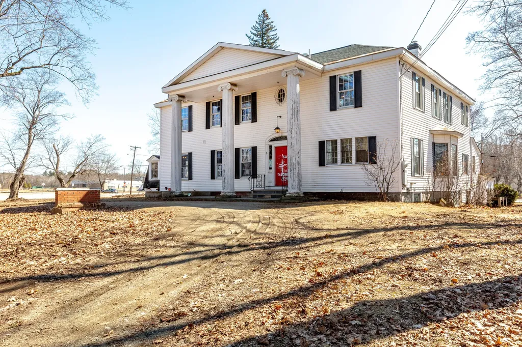 5 Choate Street Winslow ME 04901