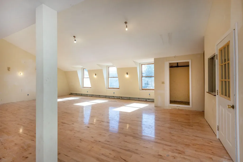 5 Choate Street Winslow ME 04901