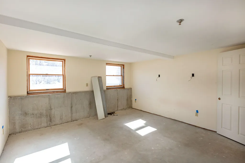 5 Choate Street Winslow ME 04901