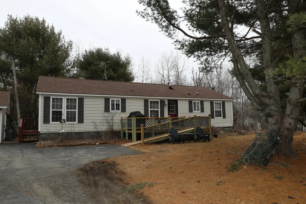 22 Eagle Road Ellsworth ME 04605