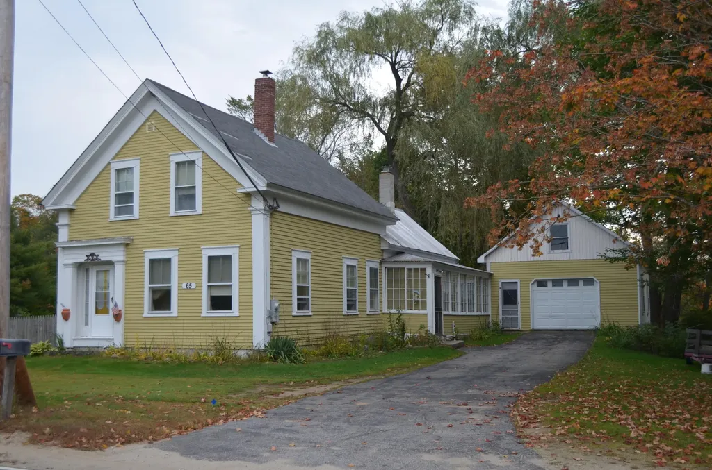 65 Morrill Street Buckfield ME 04220
