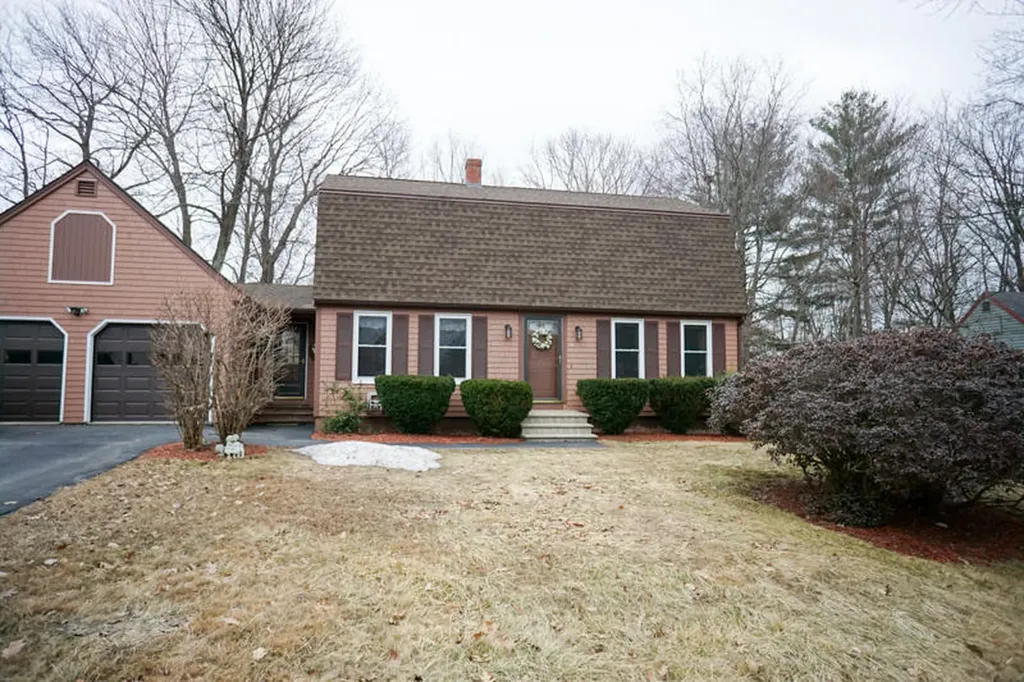 14 Buttonwood Road South Berwick ME 03908