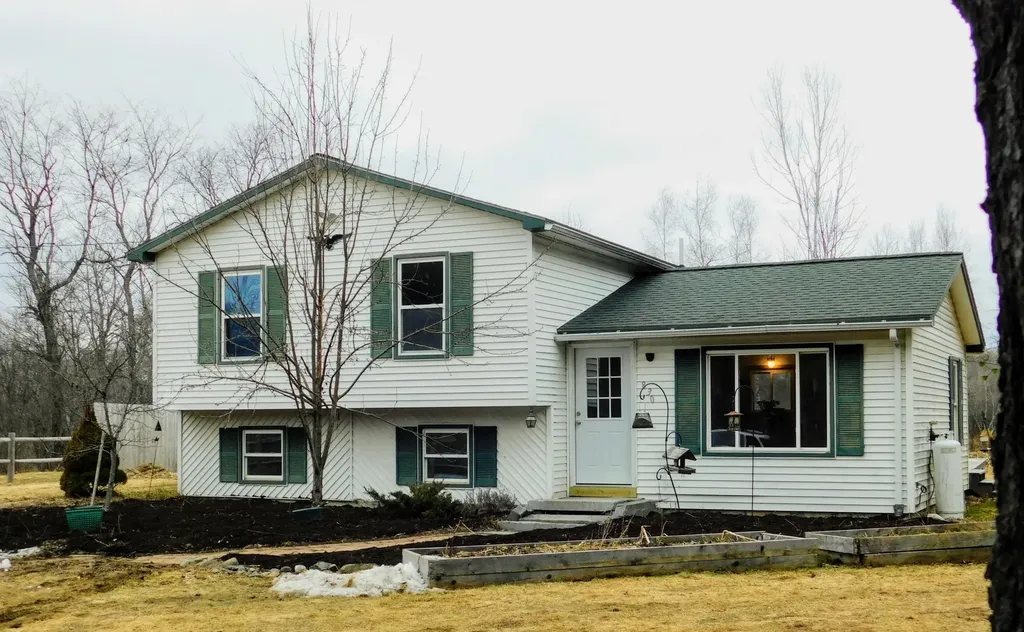 830 Forest Avenue Orono ME 04473