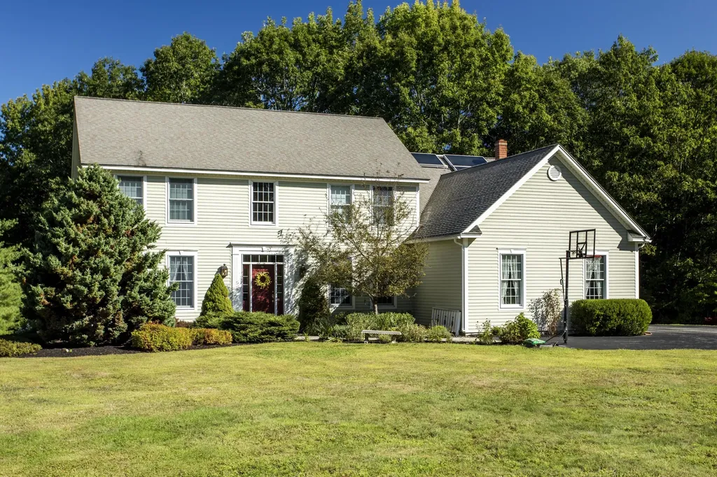 1 Lewis Lane Lewiston ME 04240