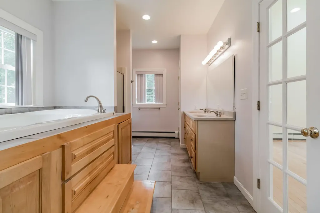 48 Waters Edge Drive Lewiston ME 04240
