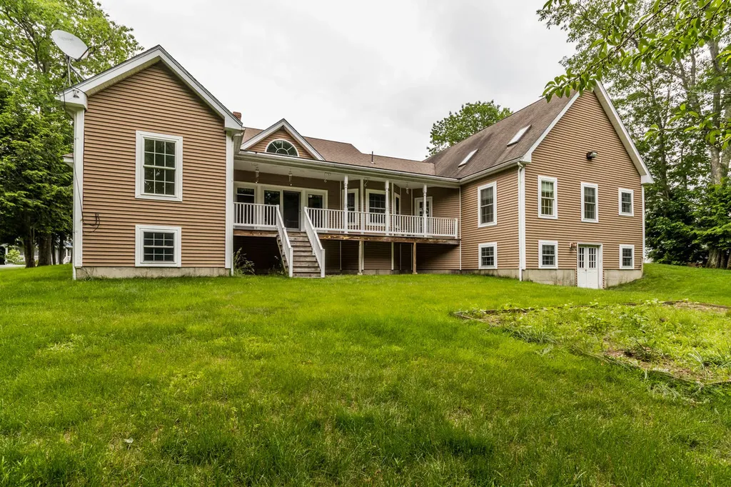 48 Waters Edge Drive Lewiston ME 04240