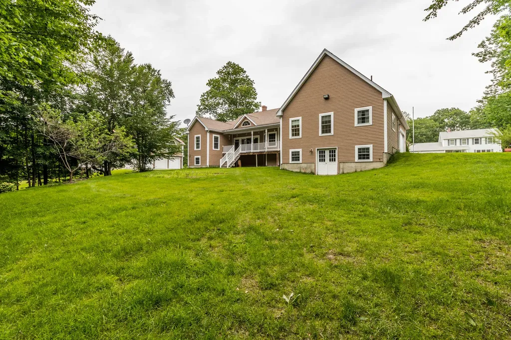 48 Waters Edge Drive Lewiston ME 04240