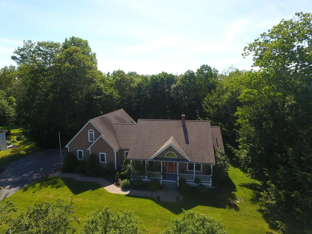 48 Waters Edge Drive Lewiston ME 04240