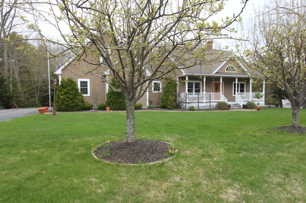 48 Waters Edge Drive Lewiston ME 04240