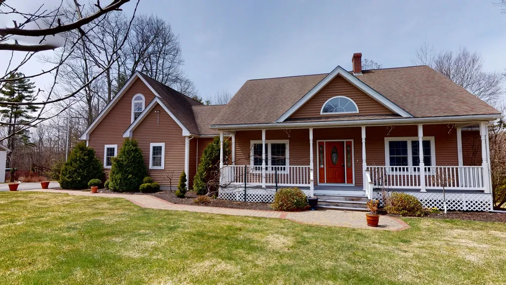 48 Waters Edge Drive Lewiston ME 04240