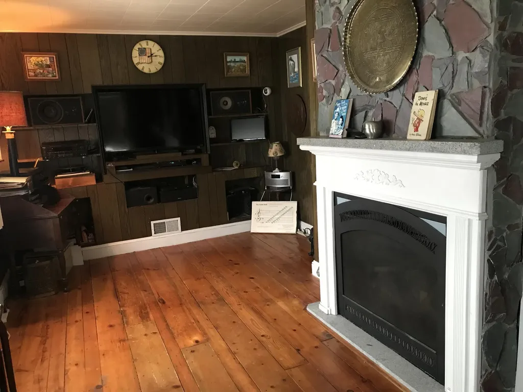 14 Water Street Gorham ME 04038