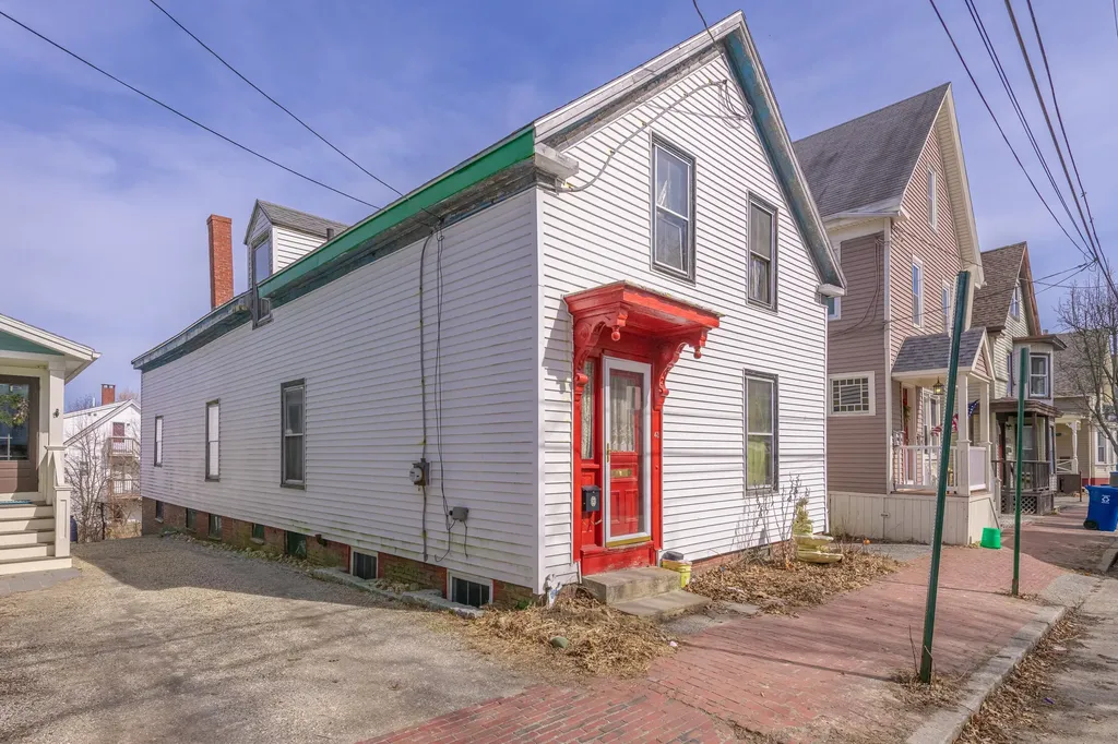 43 Howard Street Portland ME 04101