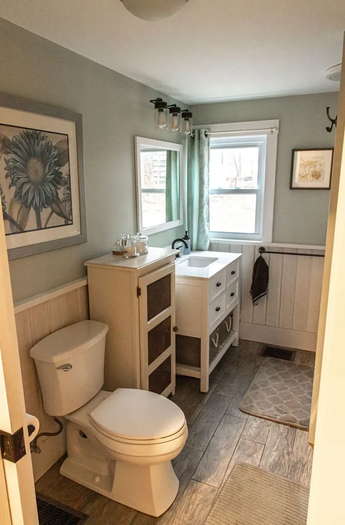 40 Parsonage Street Winterport ME 04496