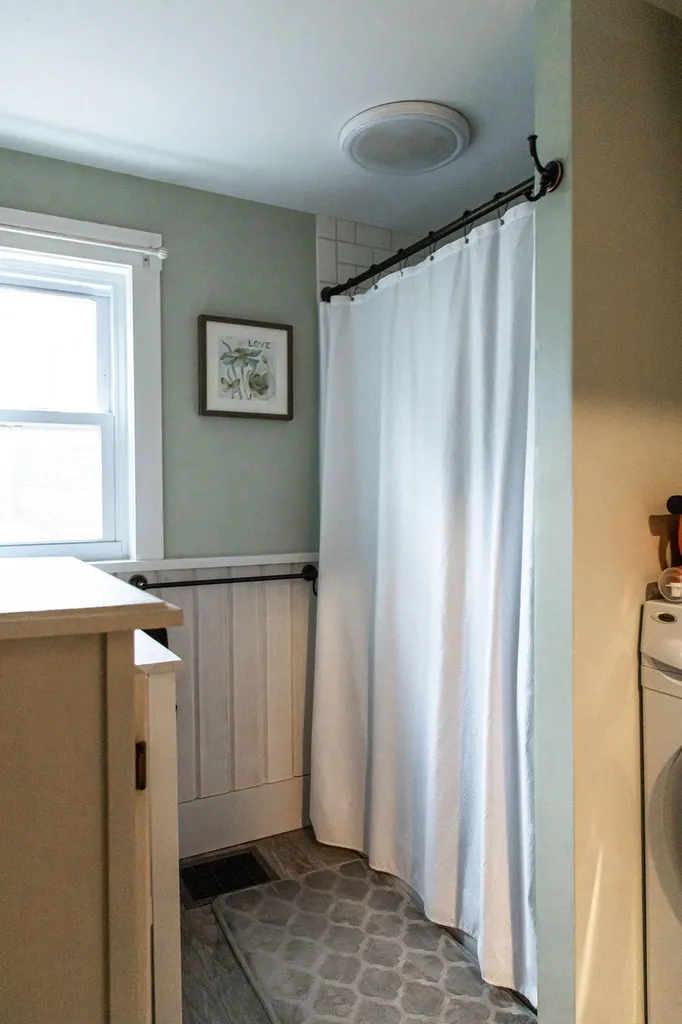 40 Parsonage Street Winterport ME 04496