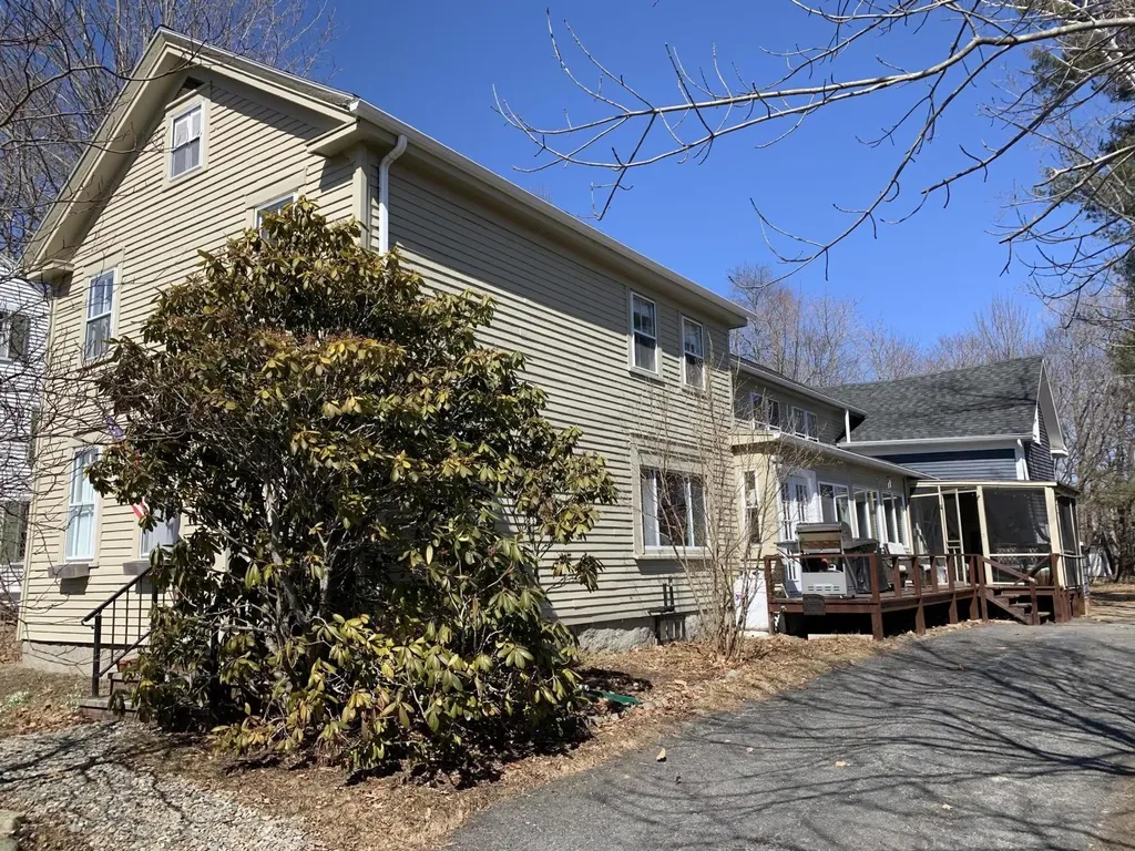 40 Parsonage Street Winterport ME 04496