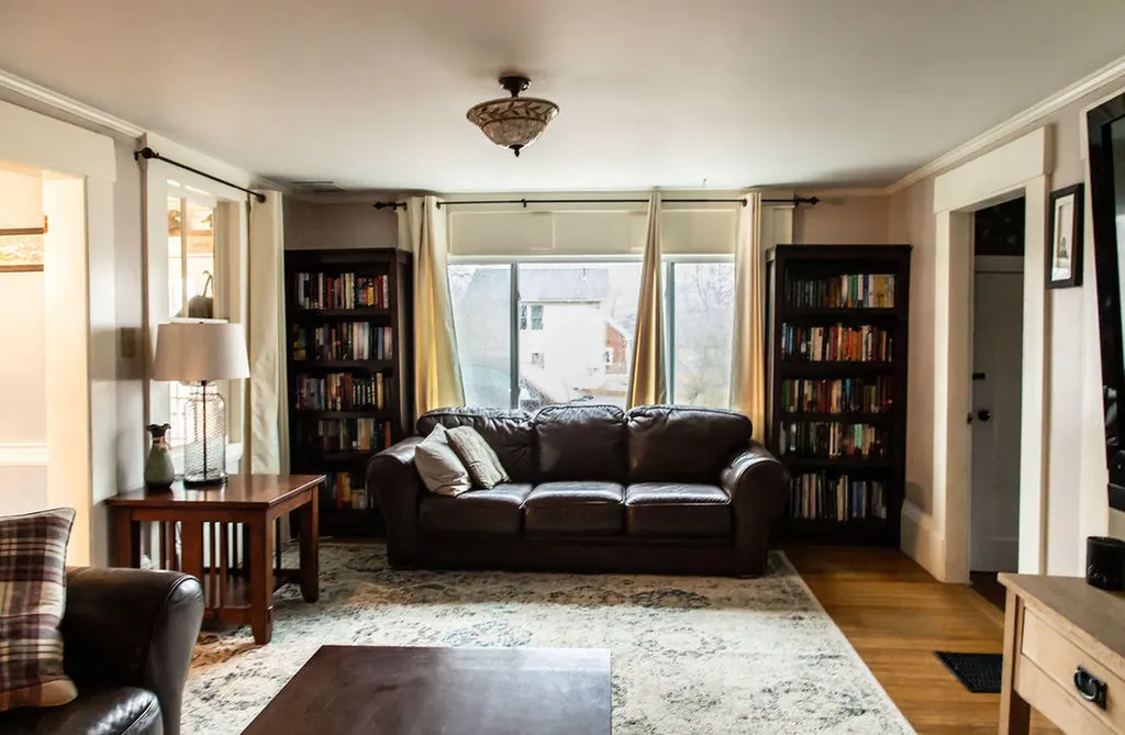 40 Parsonage Street Winterport ME 04496