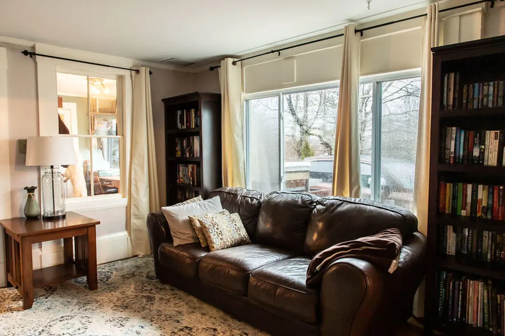 40 Parsonage Street Winterport ME 04496