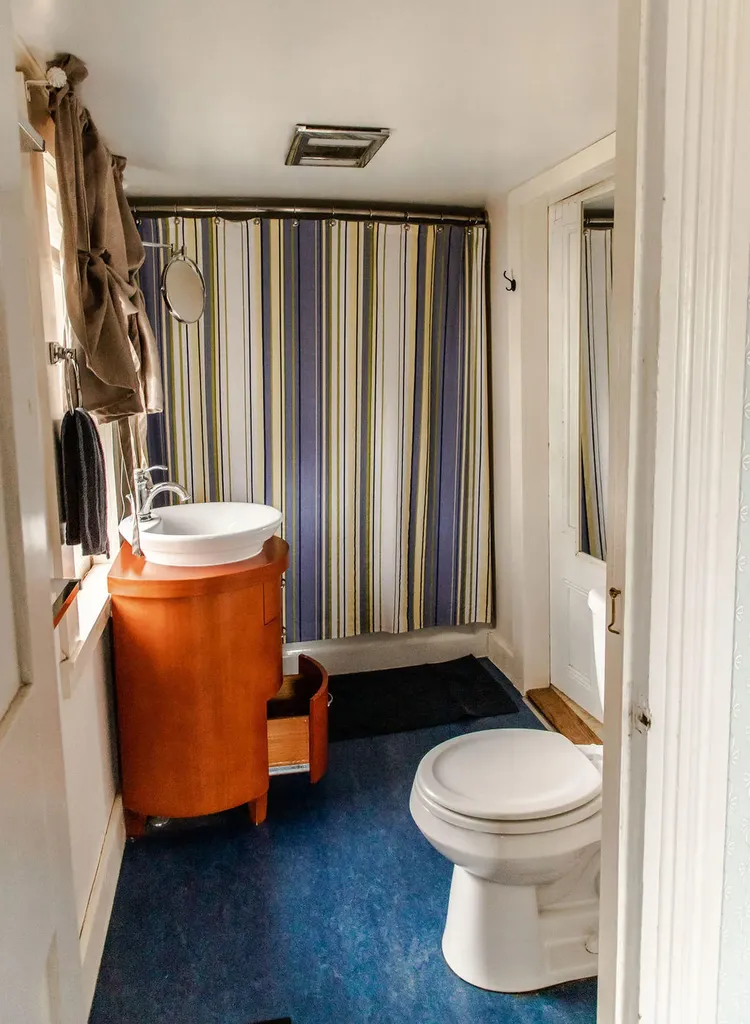 40 Parsonage Street Winterport ME 04496