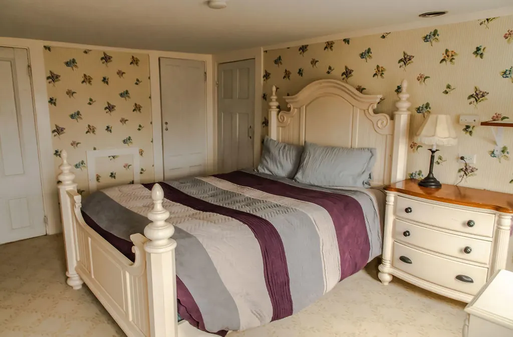 40 Parsonage Street Winterport ME 04496