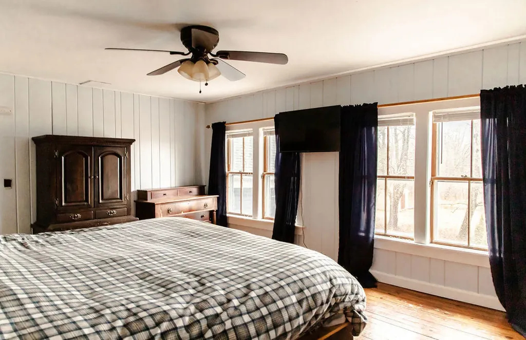40 Parsonage Street Winterport ME 04496