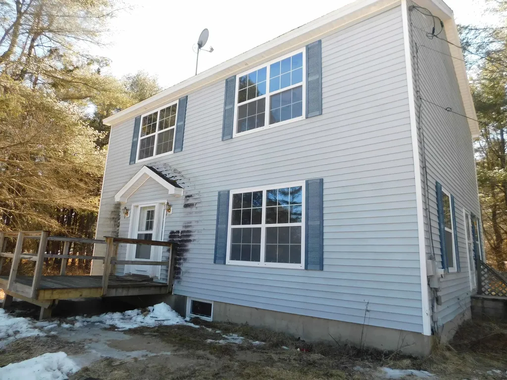 337 Lebanon Road Winterport ME 04496