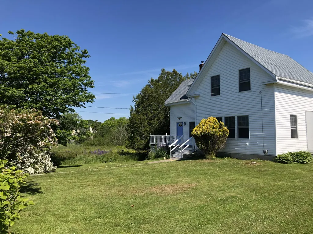 40 E Boston Road Vinalhaven ME 04863