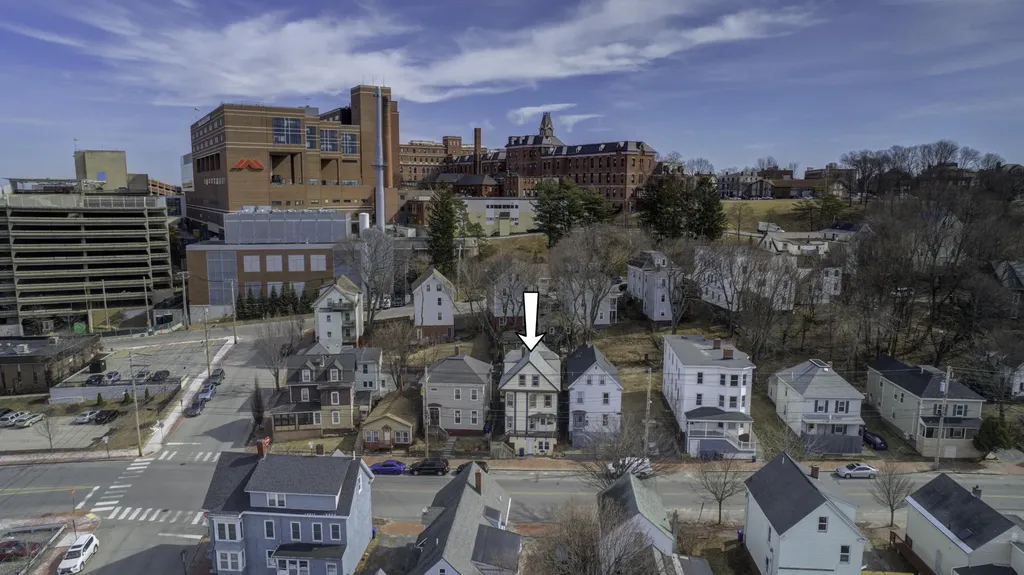 247 Valley Street Portland ME 04102