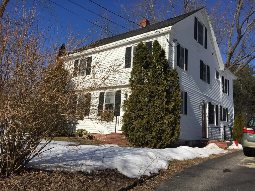 19 Depot Road Falmouth ME 04105