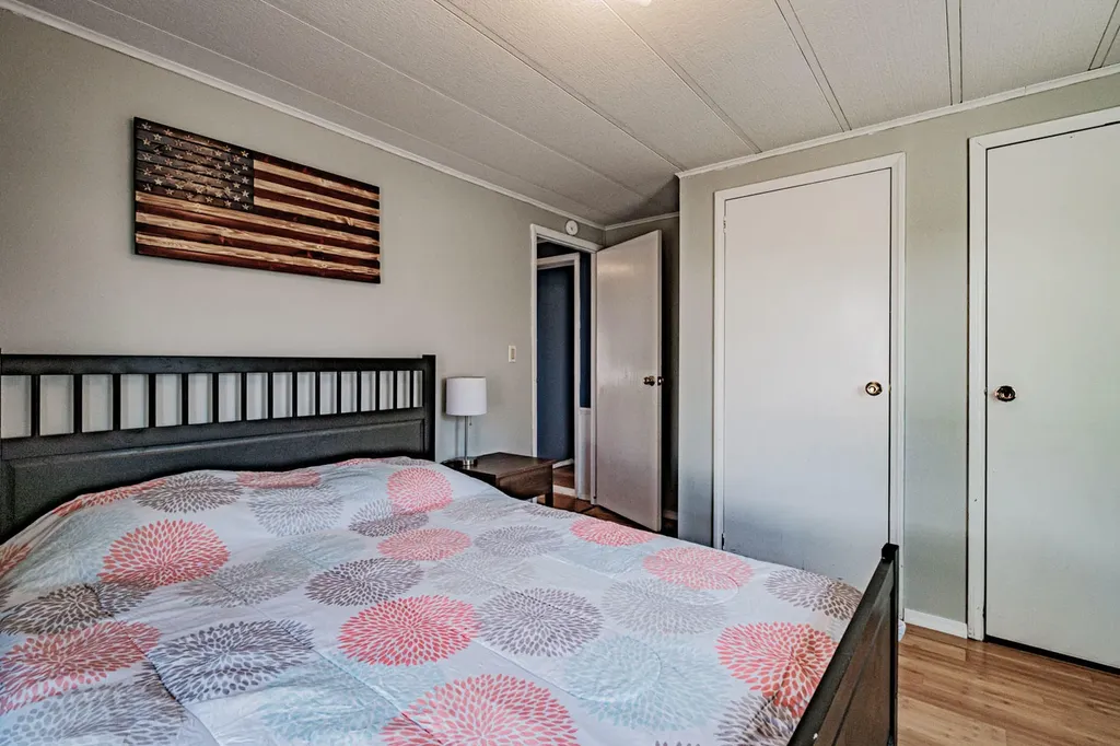 81 Hyler Street Thomaston ME 04861