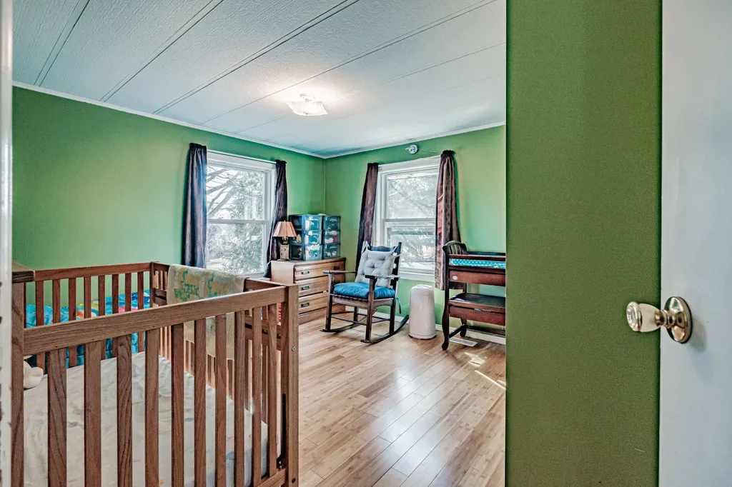 81 Hyler Street Thomaston ME 04861