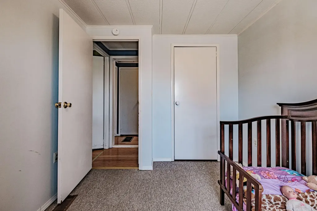 81 Hyler Street Thomaston ME 04861
