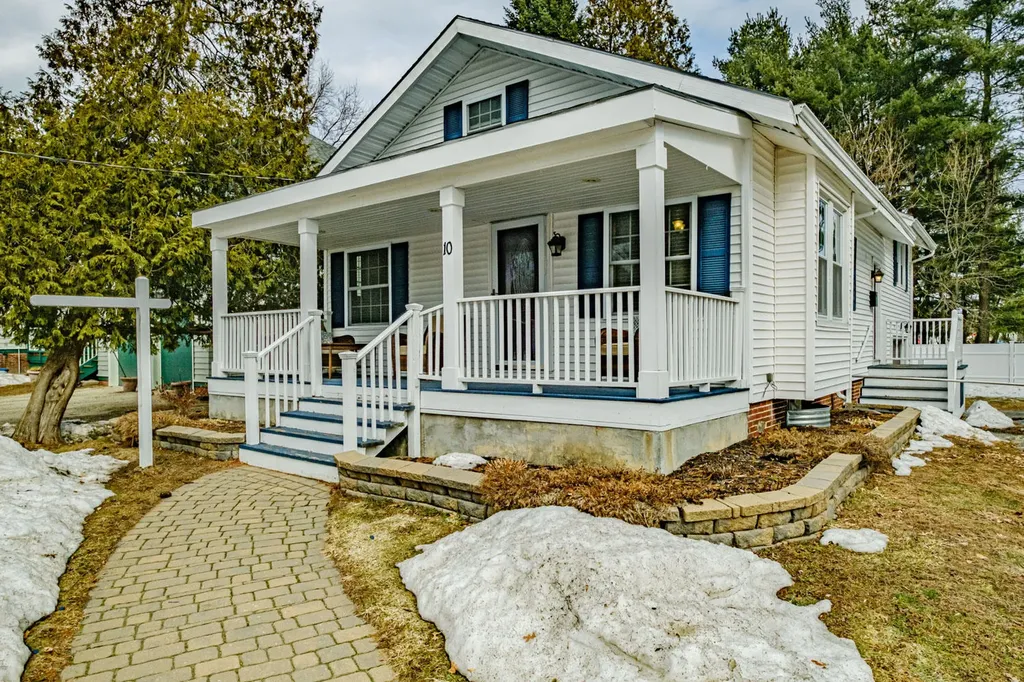 10 Lewis Street Westbrook ME 04092