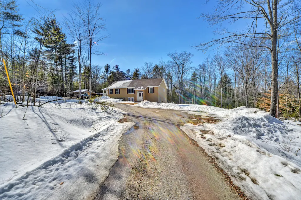 57 Tiger Hill Road Oxford ME 04270