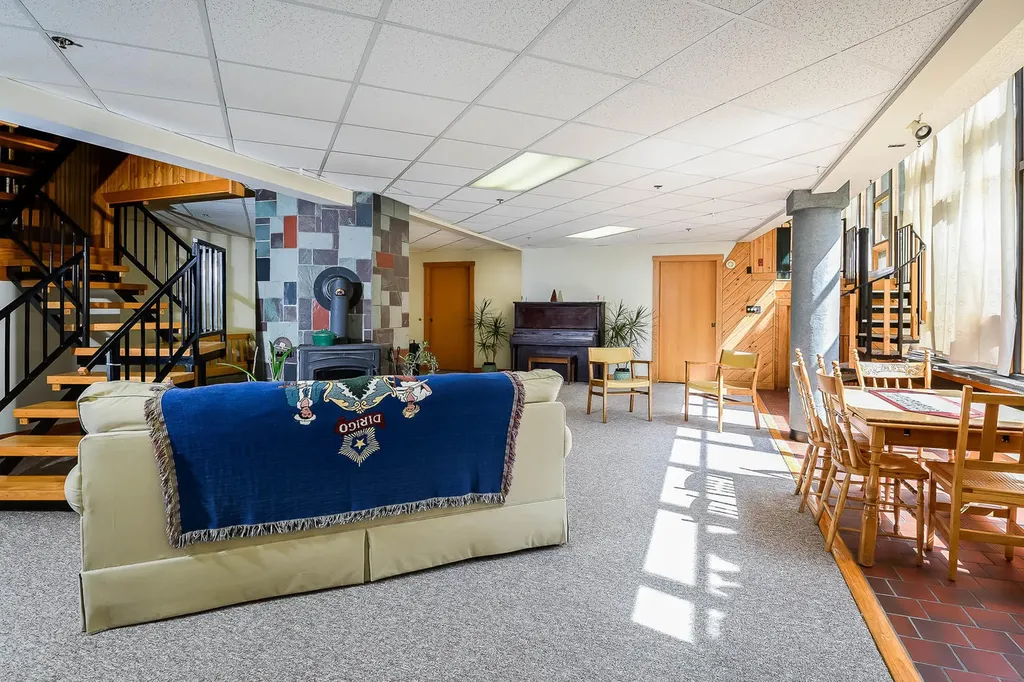 27 Scotts Drive Buxton ME 04093