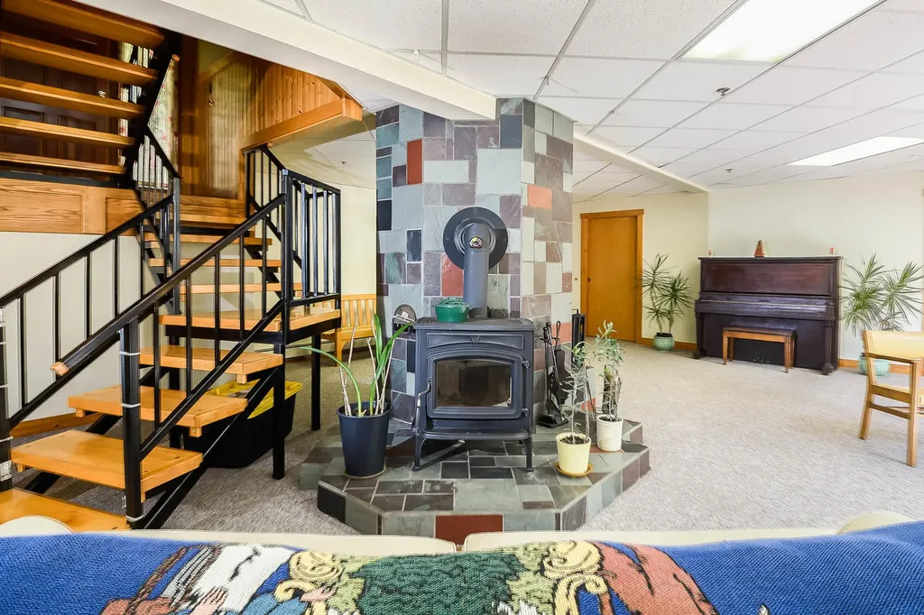 27 Scotts Drive Buxton ME 04093