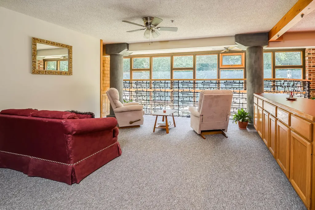 27 Scotts Drive Buxton ME 04093