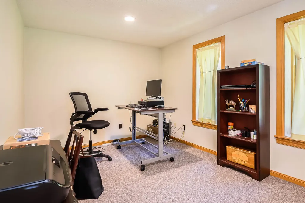 27 Scotts Drive Buxton ME 04093